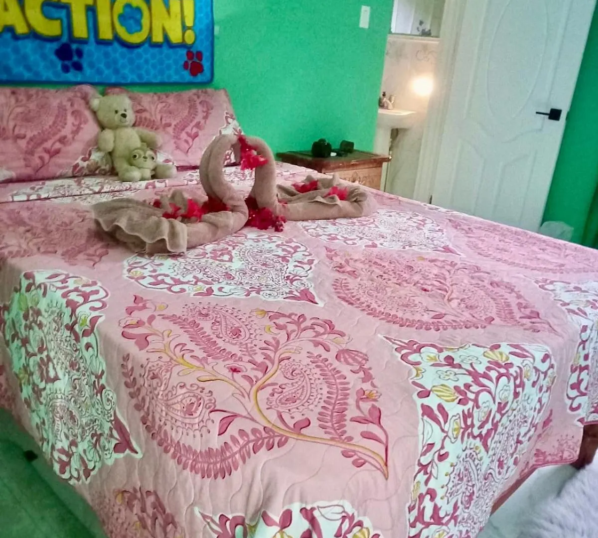 Modern Oasis Near Dunns River Falls St Mary Homestay