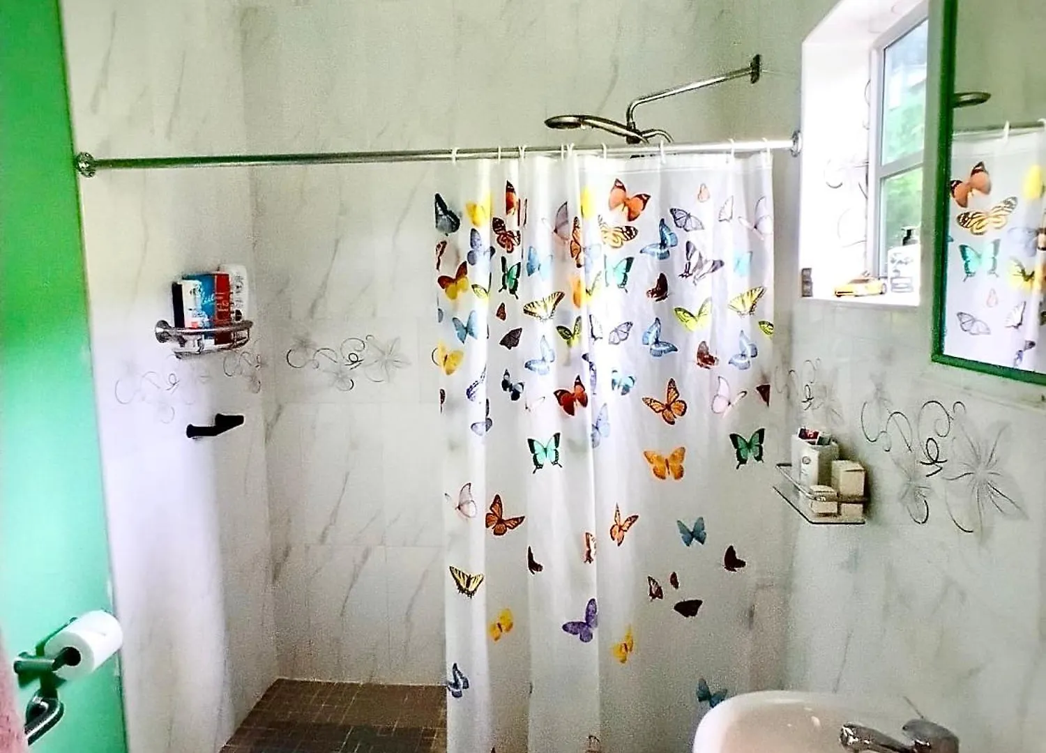 Modern Oasis Near Dunns River Falls St Mary Homestay